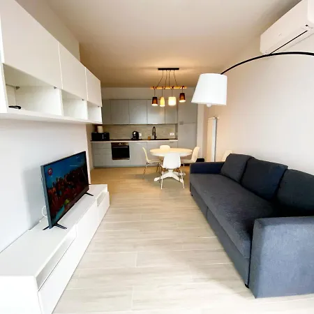 Blue Marine Apartment *