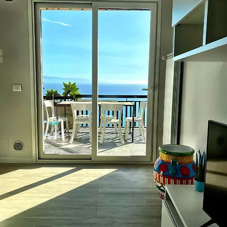 Blue Marine Apartment