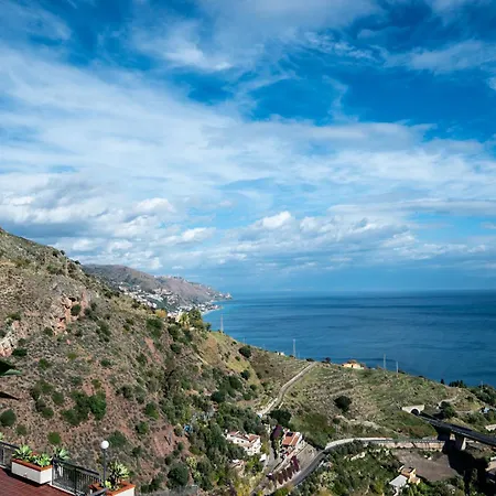 Apartment Blue Marine Taormina